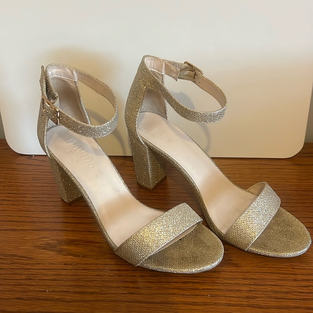 Davids Bridal sandals size 7